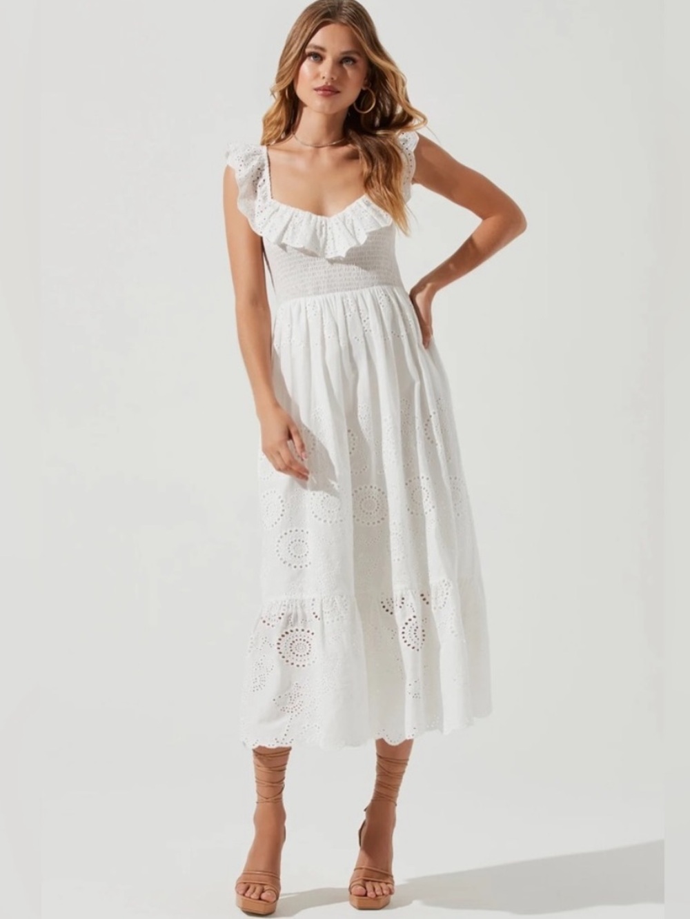 ASTR The Label The Cottage Eyelet MIDI Dress in White, Womens S
